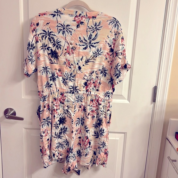 Rayon Slub Button Front Romper - Tropic Palm Trees - Torrid size 00 (equals 10) - Picture 6 of 9